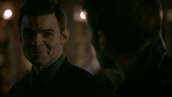 Edit, Corpo/Personalidade Elijah Mikaelson