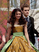 1x22 Founder's Day-Elena-Stefan