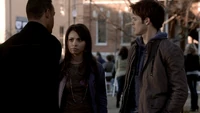 TVD213-049-Mystic Falls Celebrates the Lives-Memorial~Jonas-Bonnie-Jeremy.png (1.92 MB)