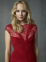 CandiceAccola s4