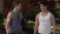 Vampire-Diaries-Season-4-Matt-and-Jeremy-560x315