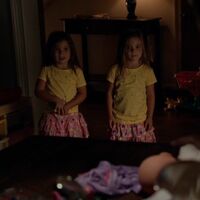 Lizzie and Josie.jpg (31 KB)