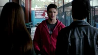 TVD319-031~Elena-Jeremy~Damon.png (1.63 MB)