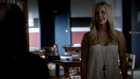 TVD410-022~Elena-Rebekah.png (1.87 MB)