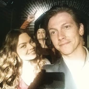 Justice Leak, Scarlett Byrne, Annie Wersching 27 de julio de 2015