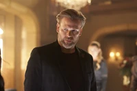 4x14 The Only Way Out is Through-Alaric.jpg (162 KB)