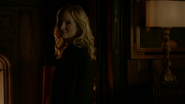 815-047~Damon-Caroline