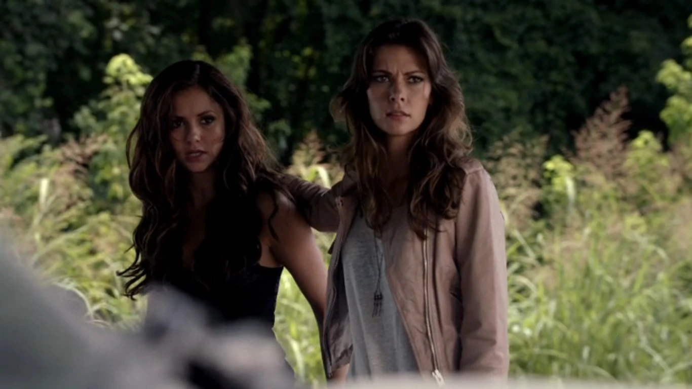 Katherine dan Nadia TVD 5x03.jpg (177 KB) .