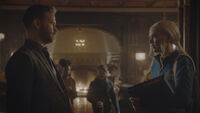 3x01 We're Not Worthy-Alaric-Lizzie