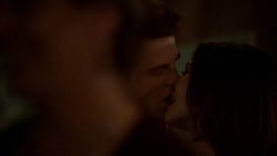 The Originals 4x11 Kol & Davina leave town together + Kiss 