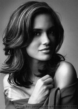 Torrey DeVitto - Wikipedia