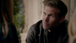 ▻ The story of Alaric and Caroline