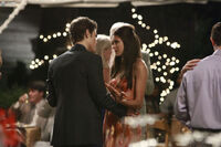 1x04 Family Ties~Stefan-Elena-05