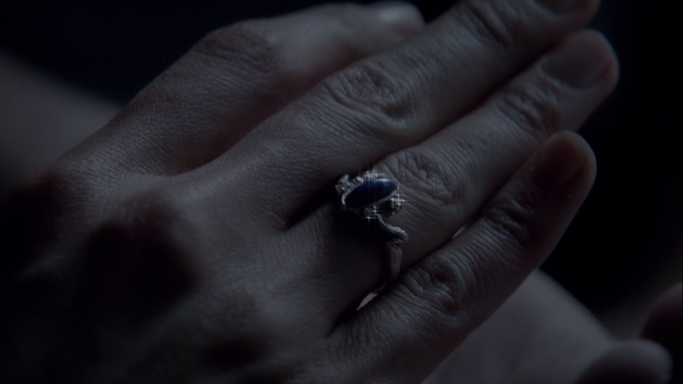 Елена и ее кольцо