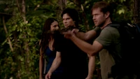 TVD302-097-Elena-Damon-Alaric.png (1.74 MB)