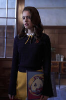 1x05 Malivore-Josie