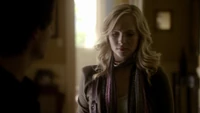 TVD208-013~Damon-Caroline.png (1.9 MB)