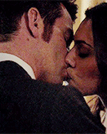 Elijah Und Hayley Vampire Diaries Wiki Fandom She met tyler lockwood and helped him with his sire bond. elijah und hayley vampire diaries