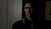TVD319-137-Damon~Elena.png (1.29 MB)