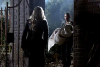1x15 Le Grand Guignol~Rebekah~Davina-Marcel.jpg (322 KB)