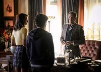 2x07 It Will All Be Painfully Clear Soon Enough-Josie-Landon-Professor Vardemus