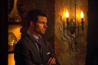 2x02 Alive and Kicking-Elijah