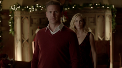 TVD 7x13 This Woman's Work - Alaric and Caroline