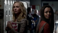 TVD408-027~Elena-Caroline-Bonnie.png (2.29 MB)