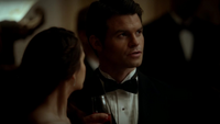 3x14-Dangerous-Liaisons-elijah-29029674-1280-720