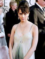 Mia-kirshner-picture-1