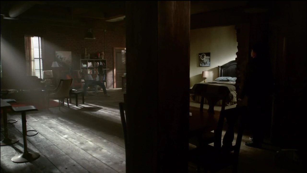 Alaric's Apartment in Dallas, The Vampire Diaries Wiki