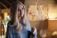 1x15 I'll Tell You a Story-Lizzie.jpg (326 KB)