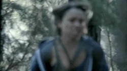 Bonnie rennt durch zwei Welten, die zusammenbrechen