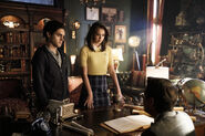 2x07 It Will All Be Painfully Clear Soon Enough-Landon-Josie-Professor Vardemus