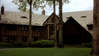 TVD105-027-Salvatore Boarding House