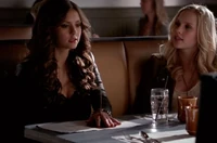The-Vampire-Diaries-4x18---Katherine-e-Rebekah.jpg (62 KB)