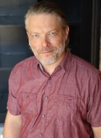 Miles Doleac as Magnus the Magnificent