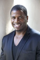 Maurice Johnson as Police Officer