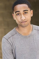 Stephen Ruffin as Security Guard #2