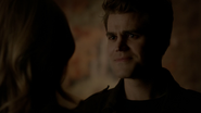 722-105-Stefan~Caroline