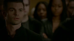 Elijah meets the Nightwalkers