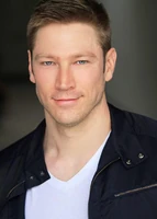 Max Bickelhaup as Team Leader