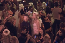TVD704 Stefan Caroline