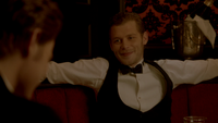 TVD303-074-Flashback~Stefan-Klaus