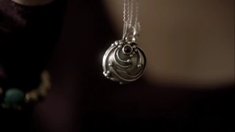 Get Katherine Pierce Kette Gif