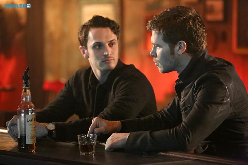 Which Kol Mikaelson do you dig more? (Purely in terms of looks +