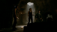 TO402-052-Hayley-Freya-Elijah~Klaus