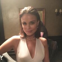 Nathalie Kelley The Vampire Diaries Wiki Fandom 2016'dan beri amerikali aktoer zach roerig ile birliktedir. nathalie kelley the vampire diaries