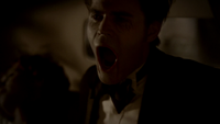 TVD303-007-Flashback-Stefan