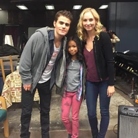 Candice King, Paul Wesley, Navia Robinson